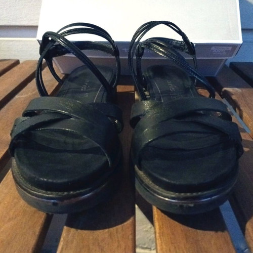 Tamaris Comfort women's sandals size 38 black like new