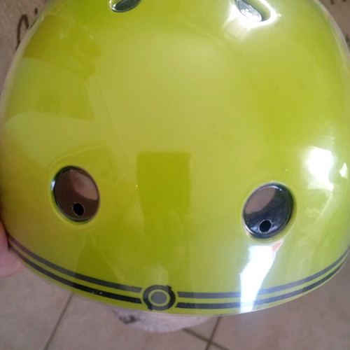 AERO A120 scooter for 5 years+ like new with Globber Lime Green helmet
