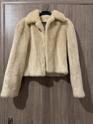 Synthetic fur crop jacket used, broken white, one size
