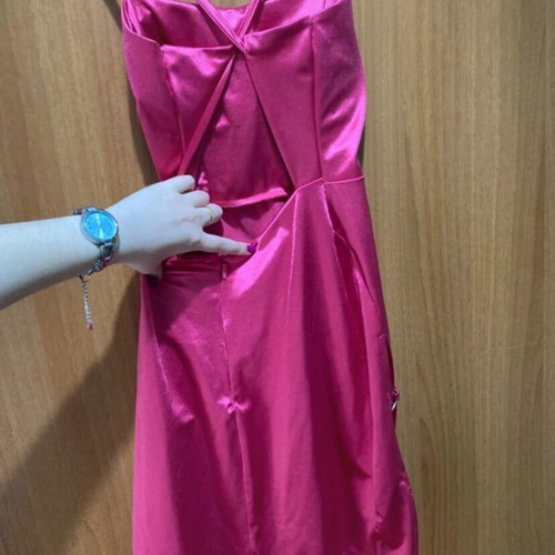 Satin pink mini dress like new with front details and open back