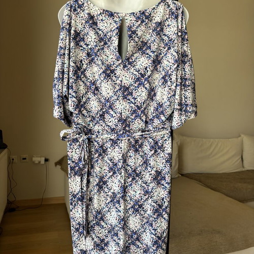 Jessica Simpson dress size M new, colorful pattern