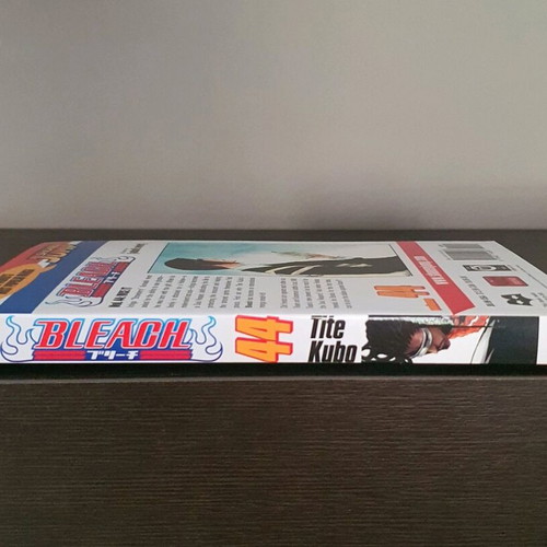 Bleach manga volume 44 new edition 2012