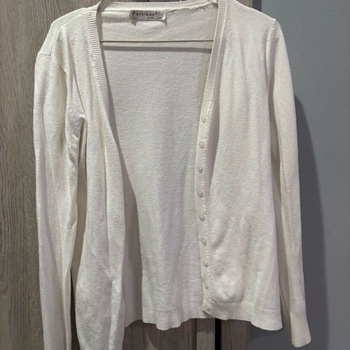 Women's cardigan used S/M gray with small hole