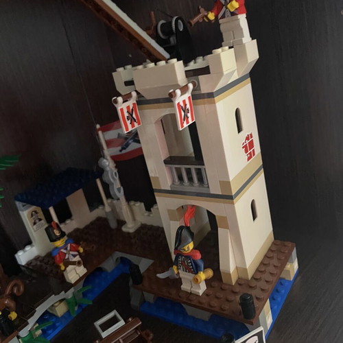 Lego 6242 Soldier’s Fort, complete set