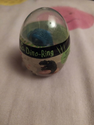 Surprise egg with dinosaur kids ring by MOSES new