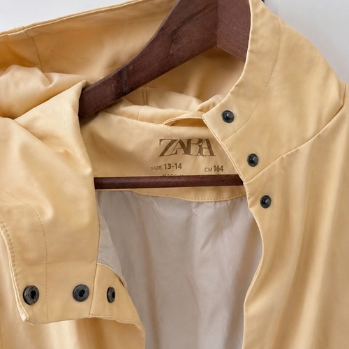 Zara hooded raincoat pale yellow, size 13–14 years, used