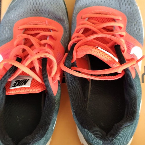 Nike Pegasus 30 athletic shoes used, size 40, gray and orange