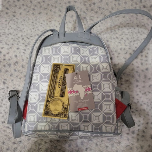 Sprayground backpack bag like new, white and gray