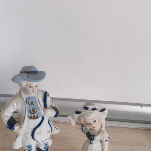 Porcelain decorative set like new
