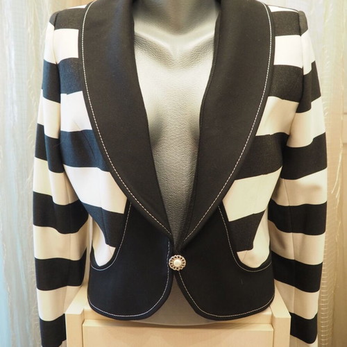 Official dress and jacket set like new, size L, black and white
