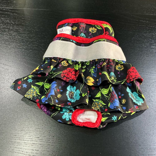 Period set for female dog like new with panties, pads, and spray