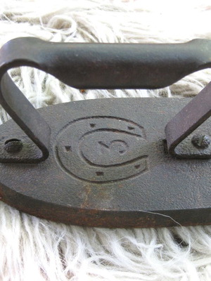Cast Iron Used Vintage Iron
