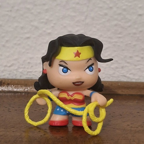 Wonder Woman Little Mates Mini Figure PVC like new