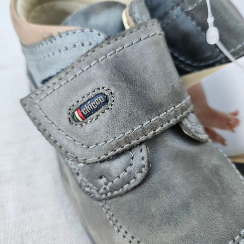 Chicco children's leather shoes size 23, grey