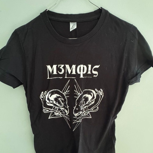 Memphis rock t-shirt, black and white, size L/XL