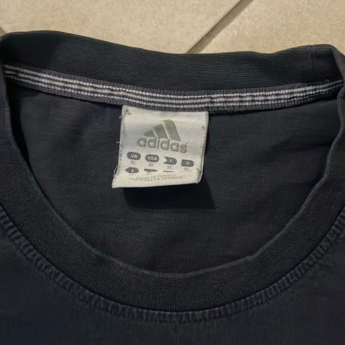 Adidas Men Vintage T-Shirt black embroidered logo size XL like new