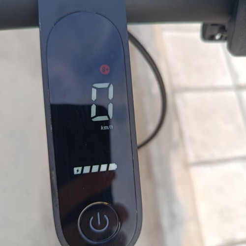 Xiaomi 4 Ultra Electric Scooter like new, 600 km range