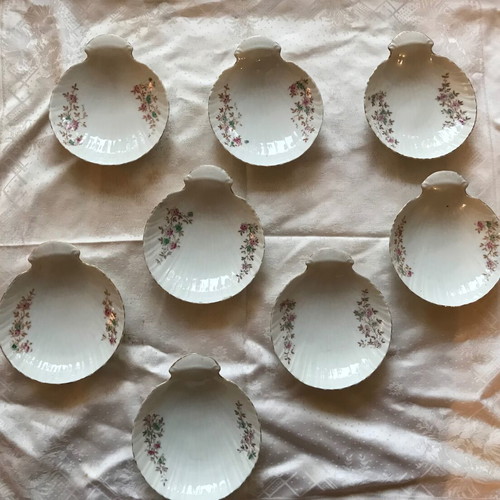 Set of 8 used porcelain plates/bowls D.F. Czechoslovakia