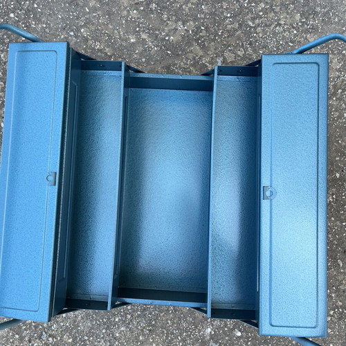 Metal Cantilever Toolbox new with three levels