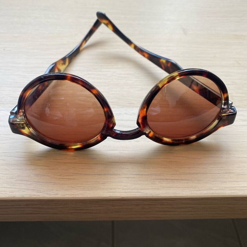 Tortoise shell glasses used Charly Therapy