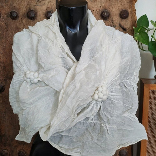Coquette Sisley scarf ecru like new with shirred details