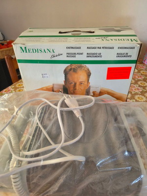 Medisana Shiatsu Massager for Back and Feet with Remote control like new