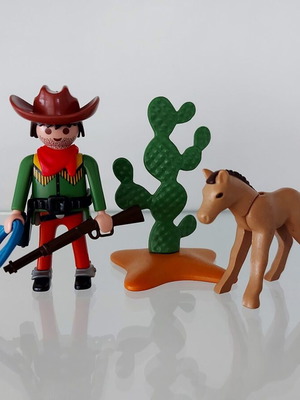 Φιγούρα Playmobil M02 με καουμπόι και άλογο