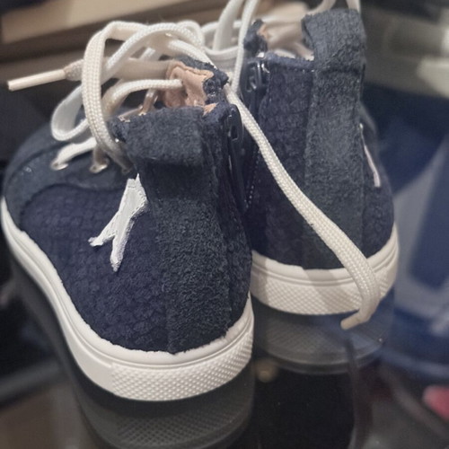Baby shoes pack of 4 used, sizes 19-21