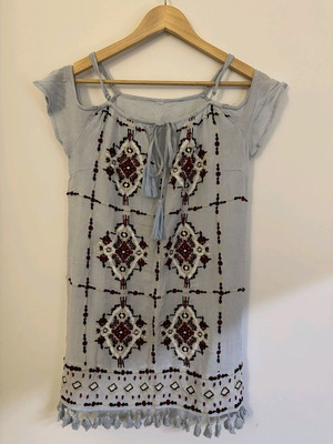 Boho women's blouse like new, size Small, light blue
