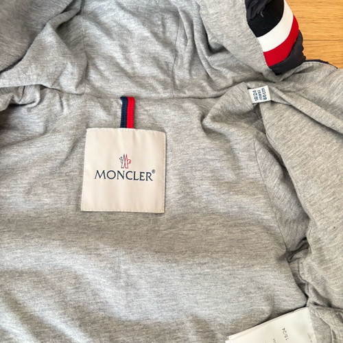 Moncler puffer jacket like new, size 18-24 months
