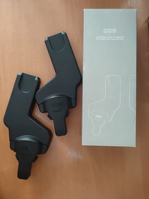 Mamas & Papas Ocarro/Flip XT2/XT3 adapters like new for Cybex/Maxi-Cosi car seat