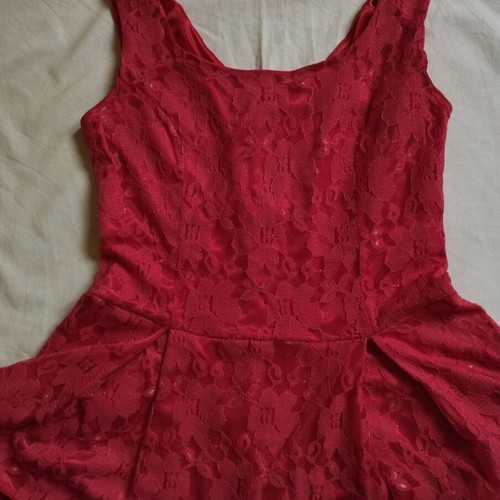 Vintage lace top used, coral to red, size M