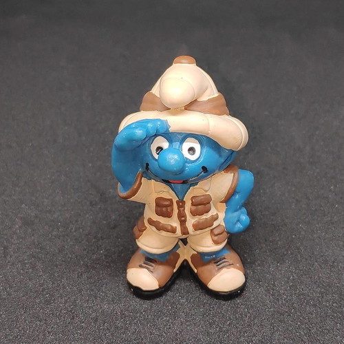 Smurf Explorer Schleich figure like new
