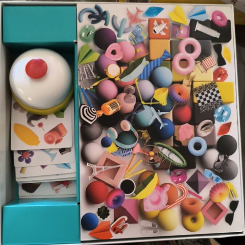 Hidden Objects board game like new