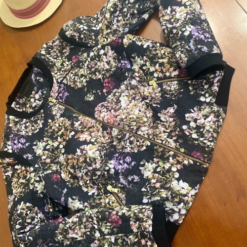 Silvian Heach bomber jacket with flowers like new, size S