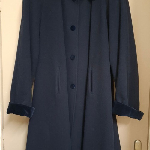 Blue wool-cashmere coat new, size L