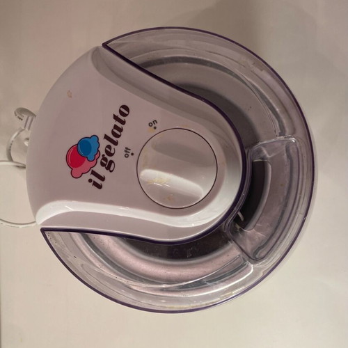 Rohnson ice cream maker 1.45 lt like new