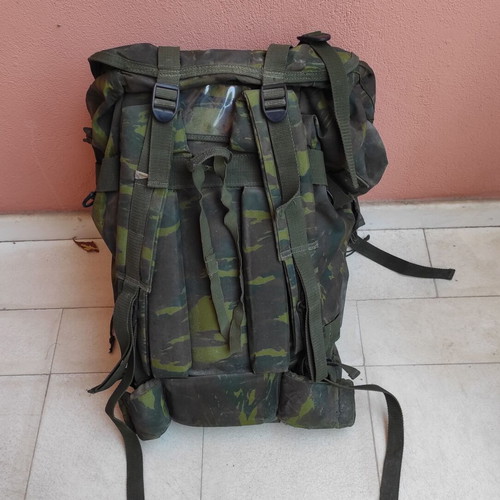 Special Forces lot: bergen, liner, sleeping bag, hat