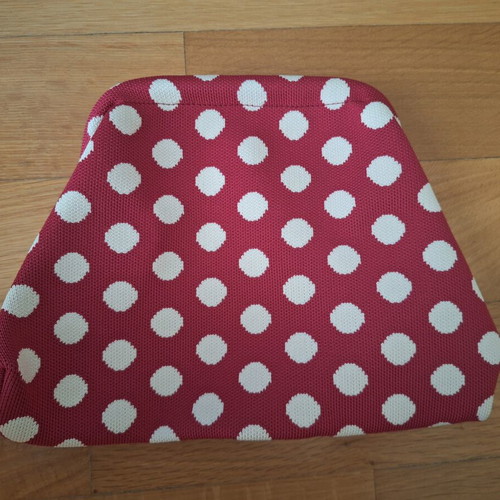 Knitted polka dot clutch bag new, white and red