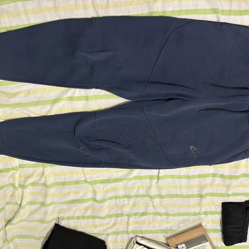 Nike Tech Fleece men's pants navy, size M