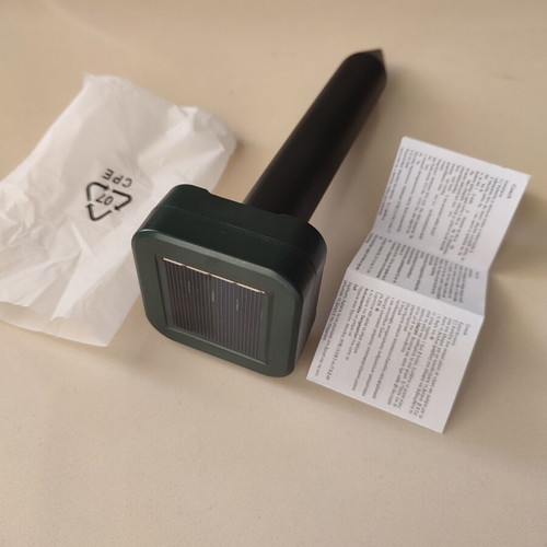 Rodent and insect repeller new with ultrasonic solar charging
