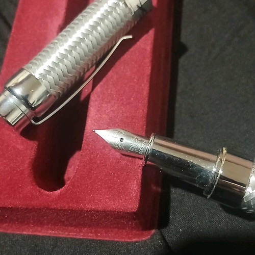 De Agostini pen collectible vintage new in box