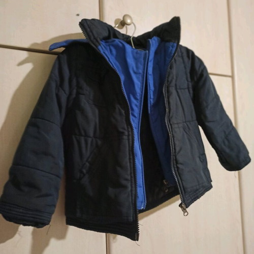 Children's jacket 4 years like new, black-blue with hood