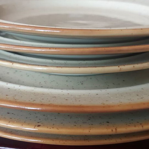 Set of 6 heat-resistant plates from England like new, 3 shallow and 3 fruit