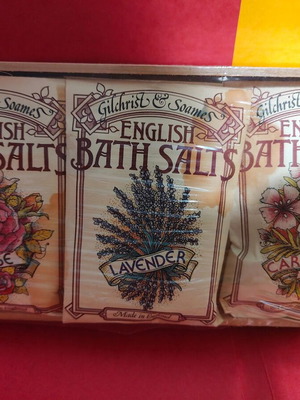 Gilchrist and Soames bath salts gift set new with rose, lavender, carnation scents