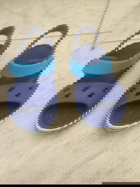 crocs c9