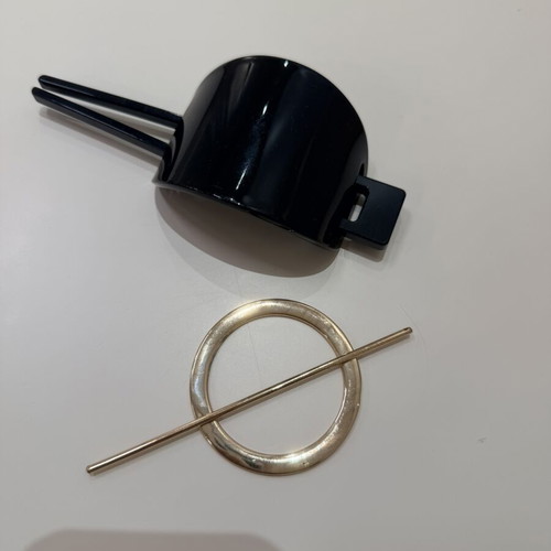 Zara hair sticks set, one black plastic and one gold metal