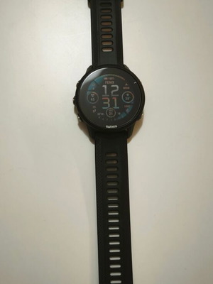 Garmin Forerunner 955 smartwatch σαν καινούργιο με νάιλον λουράκια και αξεσουάρ