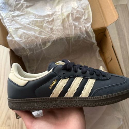 Adidas Samba sneakers new, size 38, black and blue