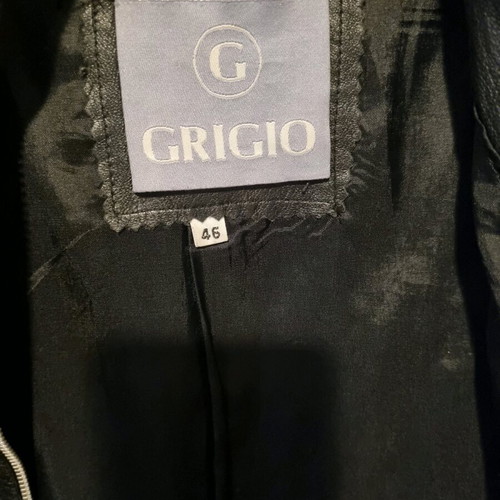 Mid-length leather jacket with mao collar size 46 like new, black